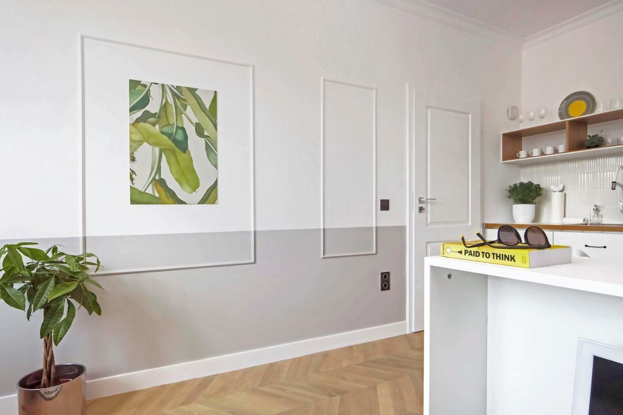 Apartment Hip, Cosmopolitan Gem In The Heart Of By Flat Mаnager